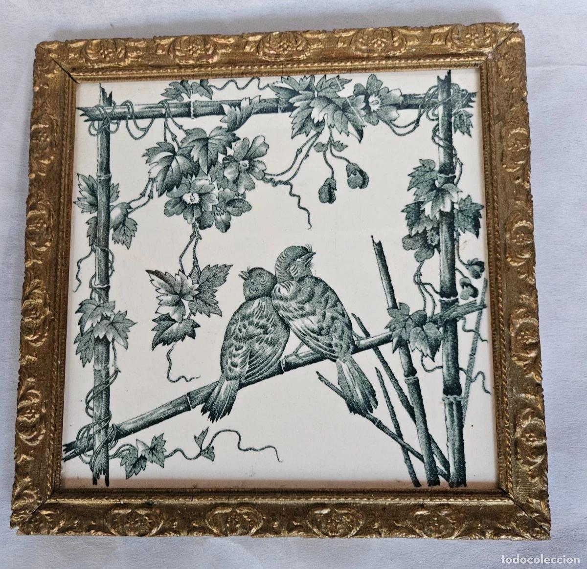 Antiquit&eacute;s: CADRE STUC DORE AVEC CARREAU EN FAIENCE DE LONGWY COUPLE D'OISEAUX SUR BRANCHE