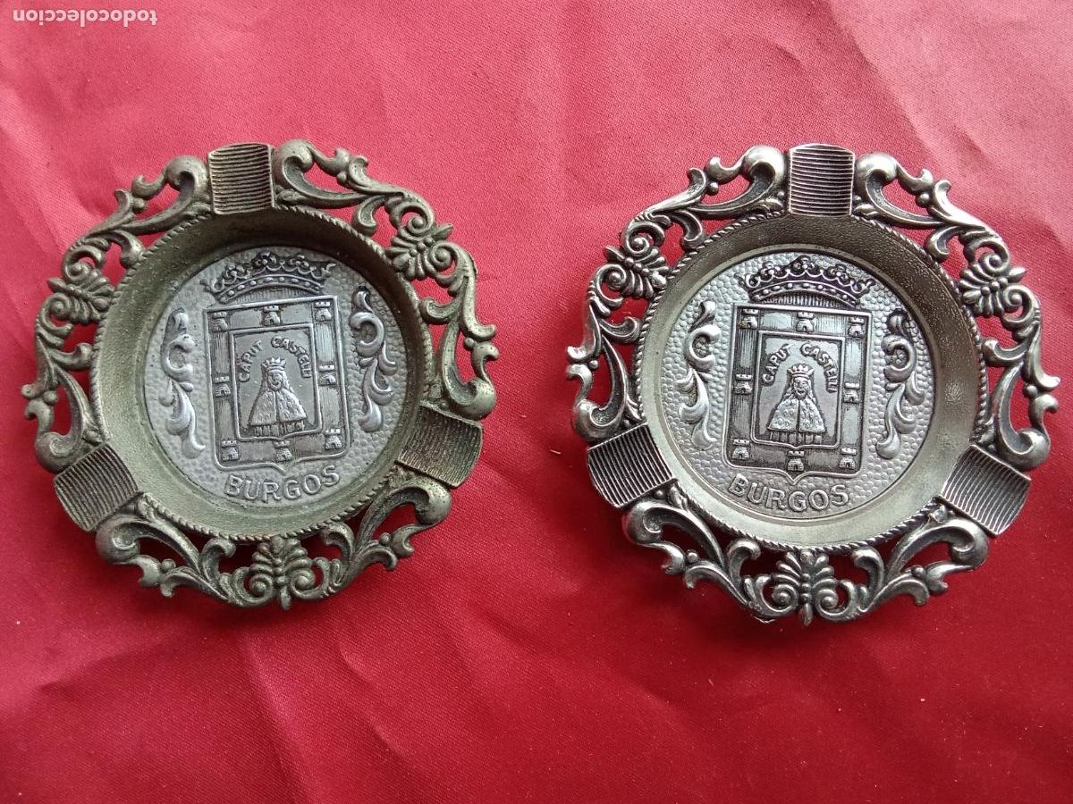 Oggetti Antichi: Pareja de ceniceros de burgos metalicos &rdquo;Caput castell&rdquo;. Vitrina 17