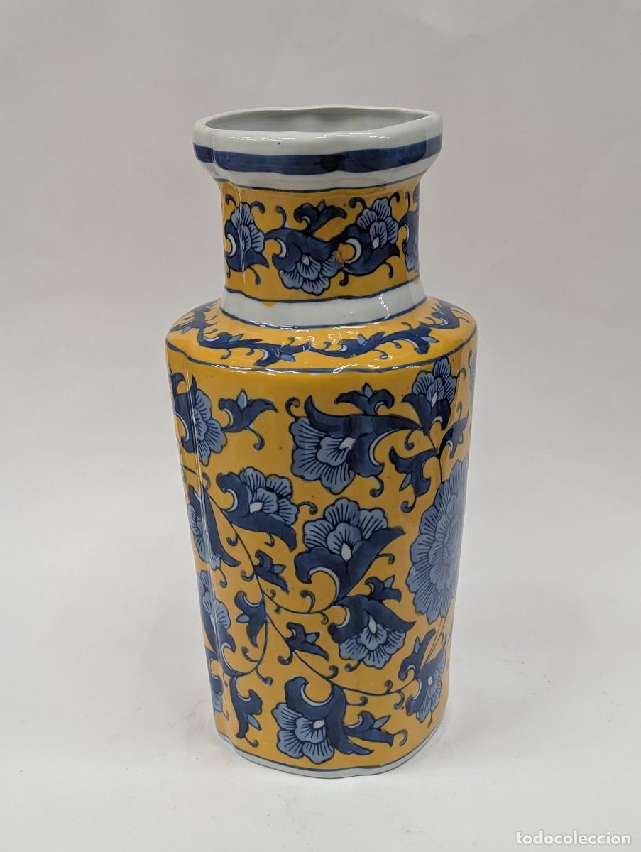 Antig&uuml;edades: JARRON AMARILLO CON FLORES AZULES - Foto 3