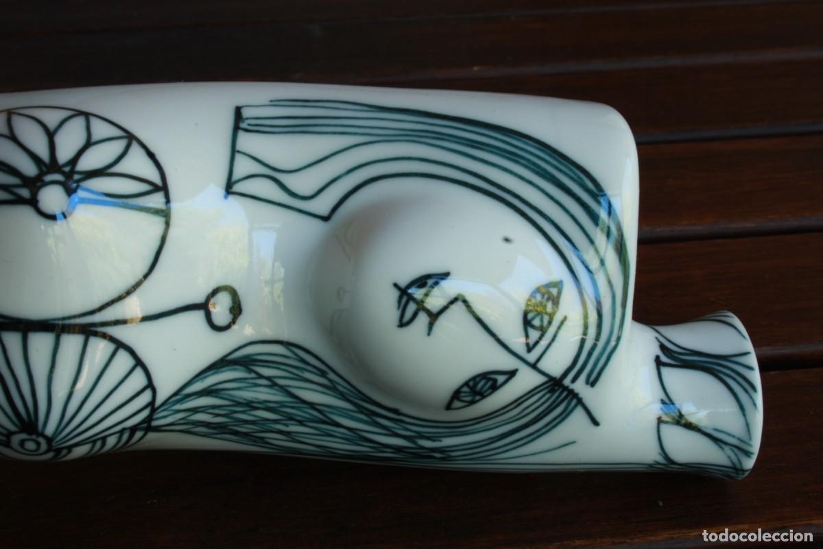 Antiguidades: Porcelana Sargadelos antropom&oacute;rfica fileteada