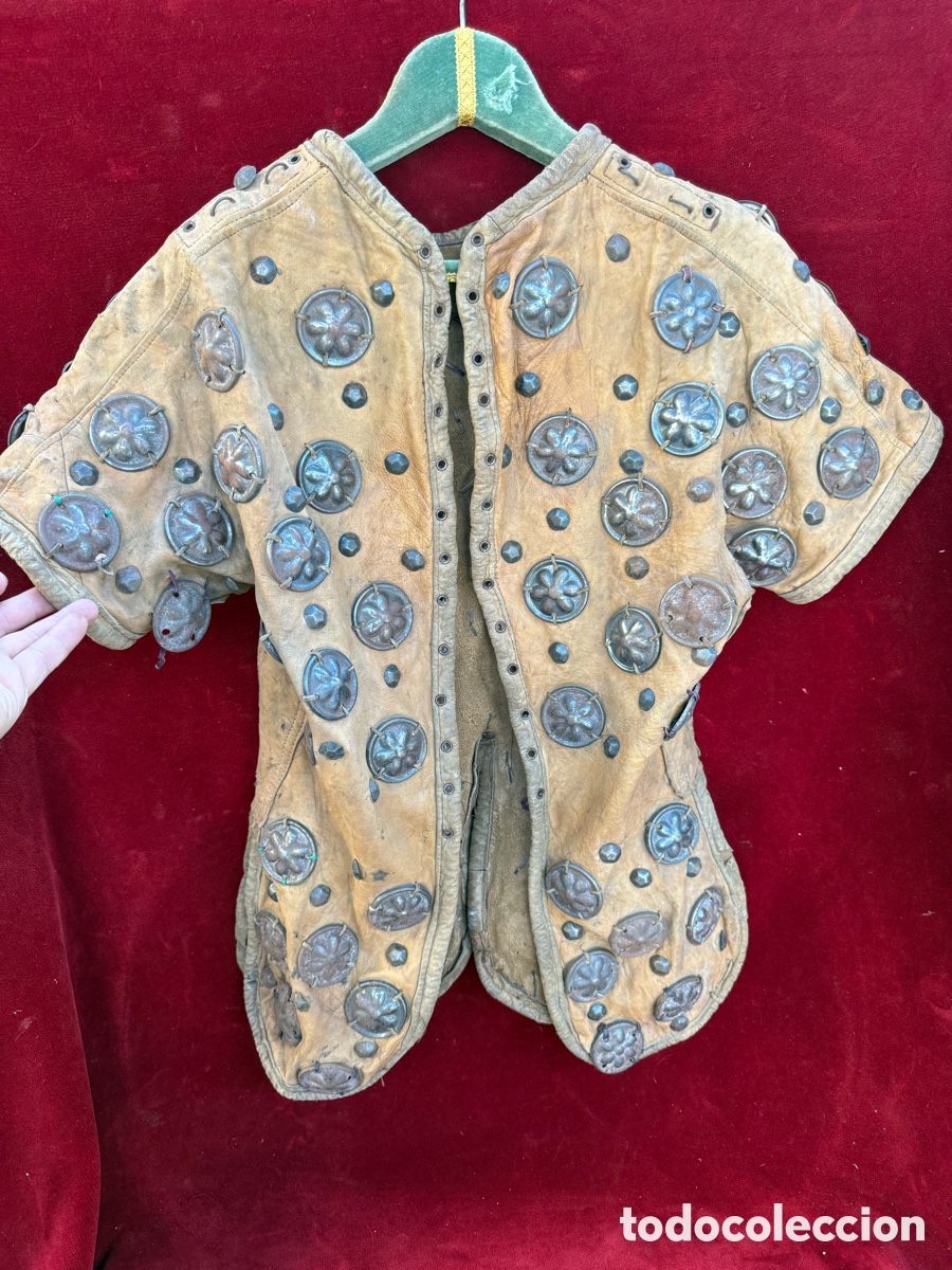 Antig&uuml;edades: Antiguo conjunto,vestimenta de guererro Romano! - Foto 13