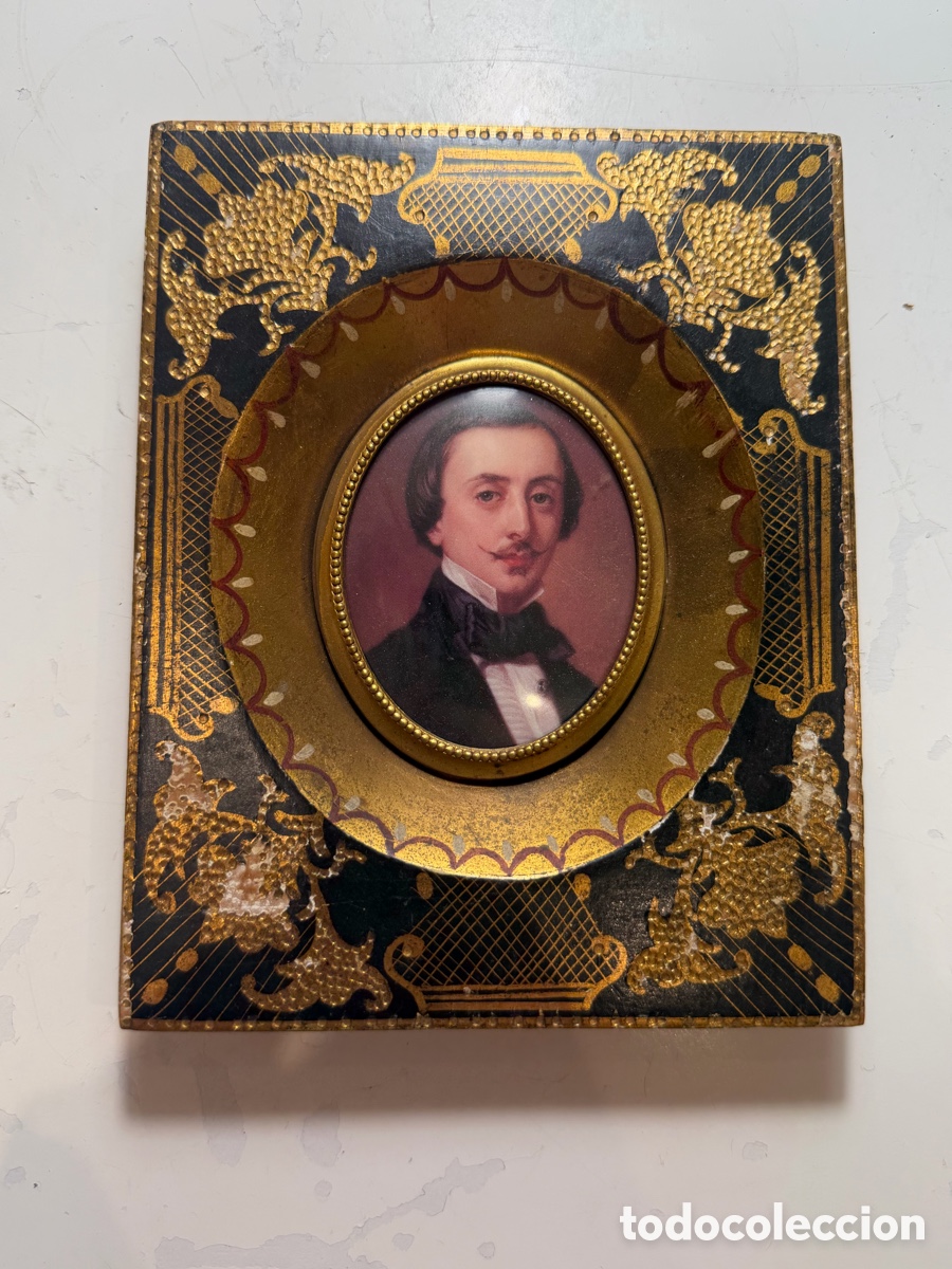 Antiquit&auml;ten: Marco florentino con retrato miniatura caballero