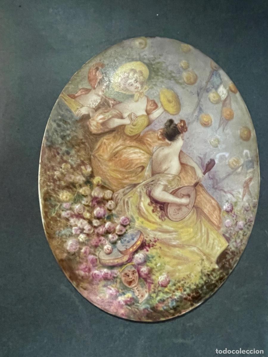 Antiquit&auml;ten: LIMOGES - ANTIGUA PLACA DE PORCELANA ORIGINAL PINTADA A MANO PRINCIPIO S. XX TEMAS FEMENINOS ALEGORI