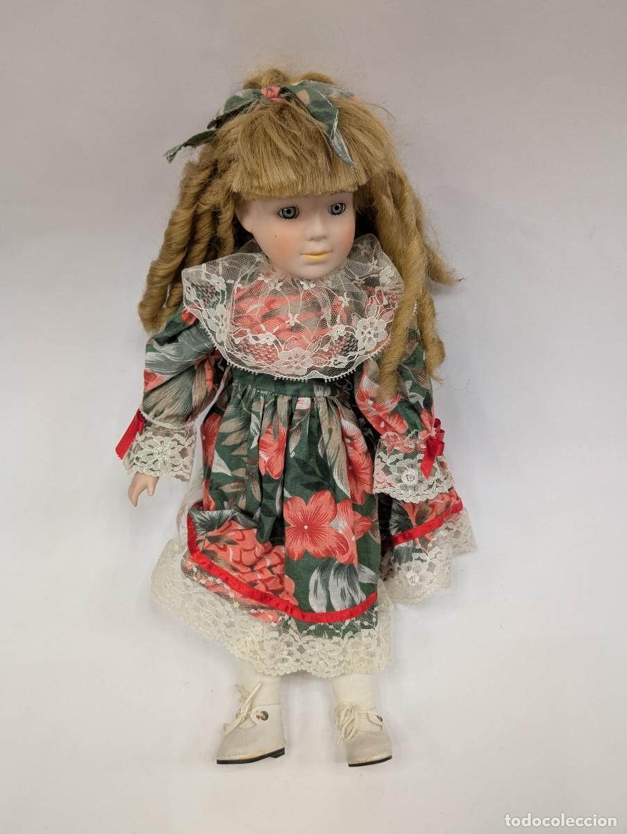 Antiques: MU&Ntilde;ECA DE PORCELANA RUBIA CON VESTIDO FLORES