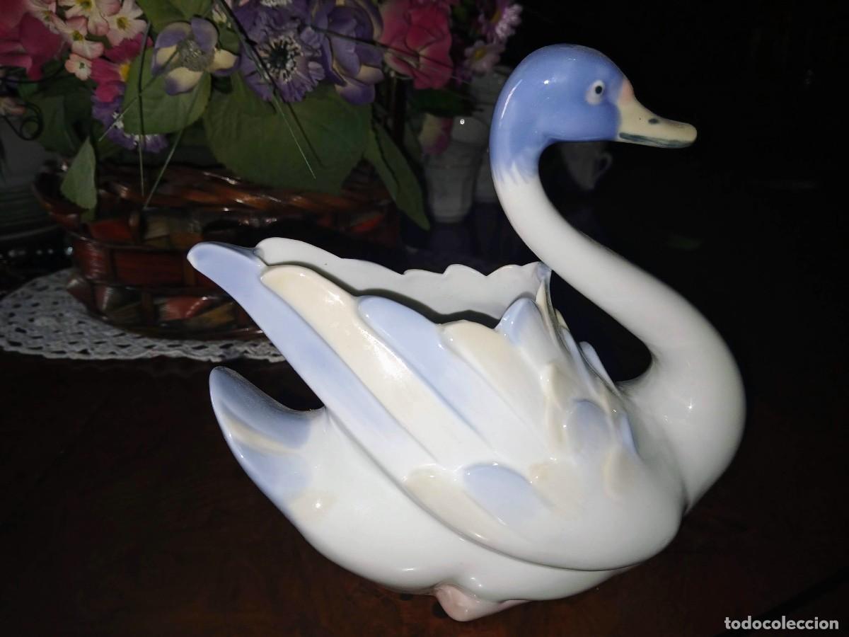 Antiquit&eacute;s: Centro de Mesa Cisne Porcelana REX Valencia Espa&ntilde;a - Pintado a Mano Azul Pastel 17x17 cm