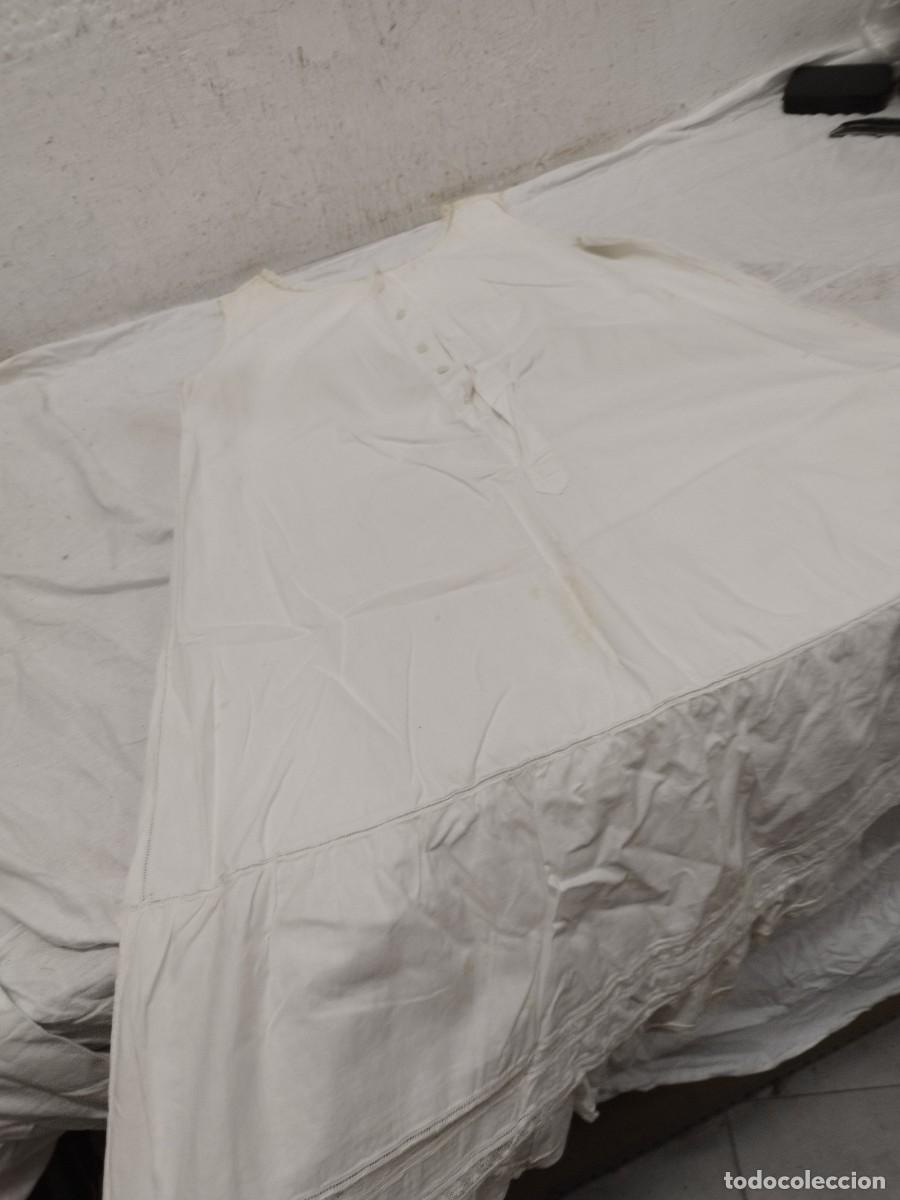 Antig&uuml;edades: Antiguo camison de mujer de color blanco. - Foto 13