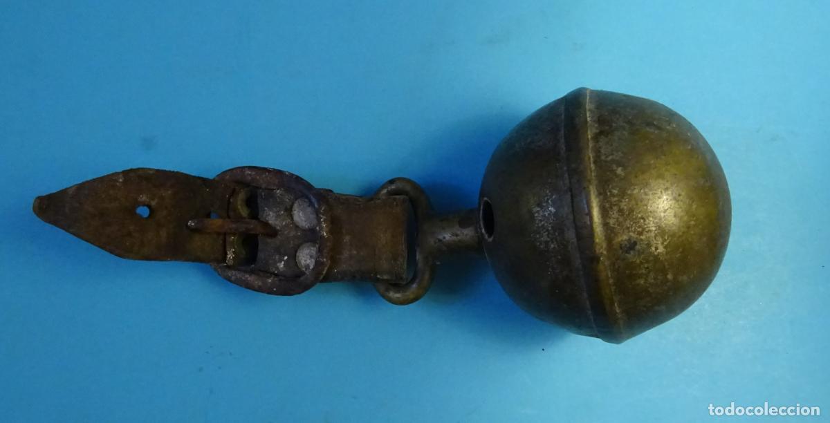 Antiquit&auml;ten: CASCABEL GRANDE DE BRONCE PARA COLLAR&Oacute;N, COLLAR. DI&Aacute;METRO 5 CM
