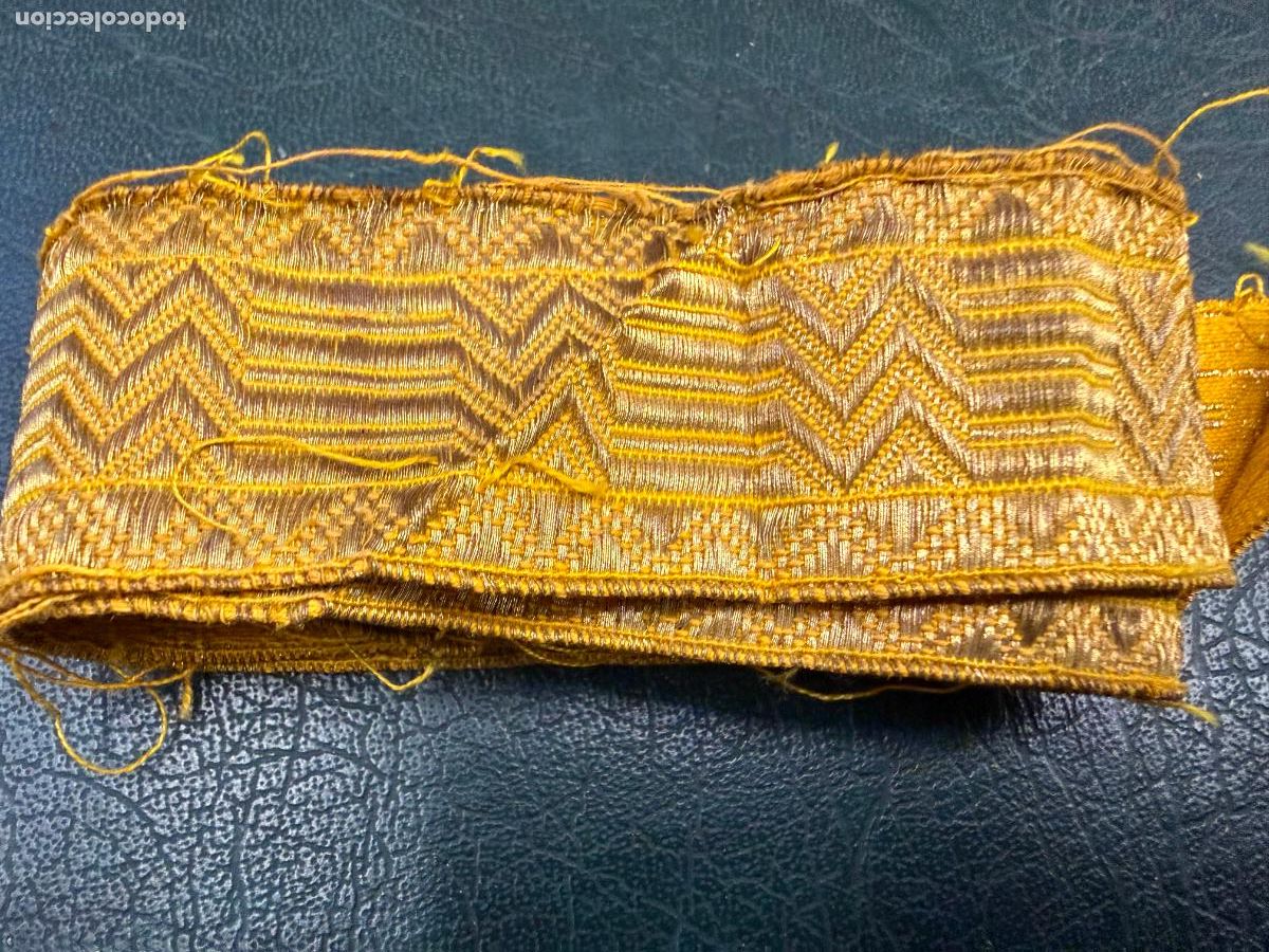 Antiquit&auml;ten: ANTIGUO GALON ORO METALICO - MEDIDA 80X3,5 CM - RELIGIOSO