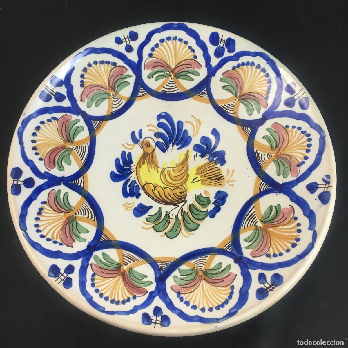 Antiques: Plato decorativo. Pardal. Manises. 28 cm.