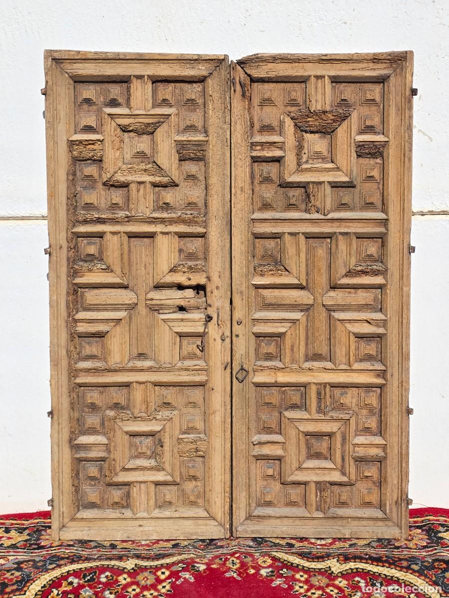 Antig&uuml;edades: Puerta o postigo antiguo - Foto 1