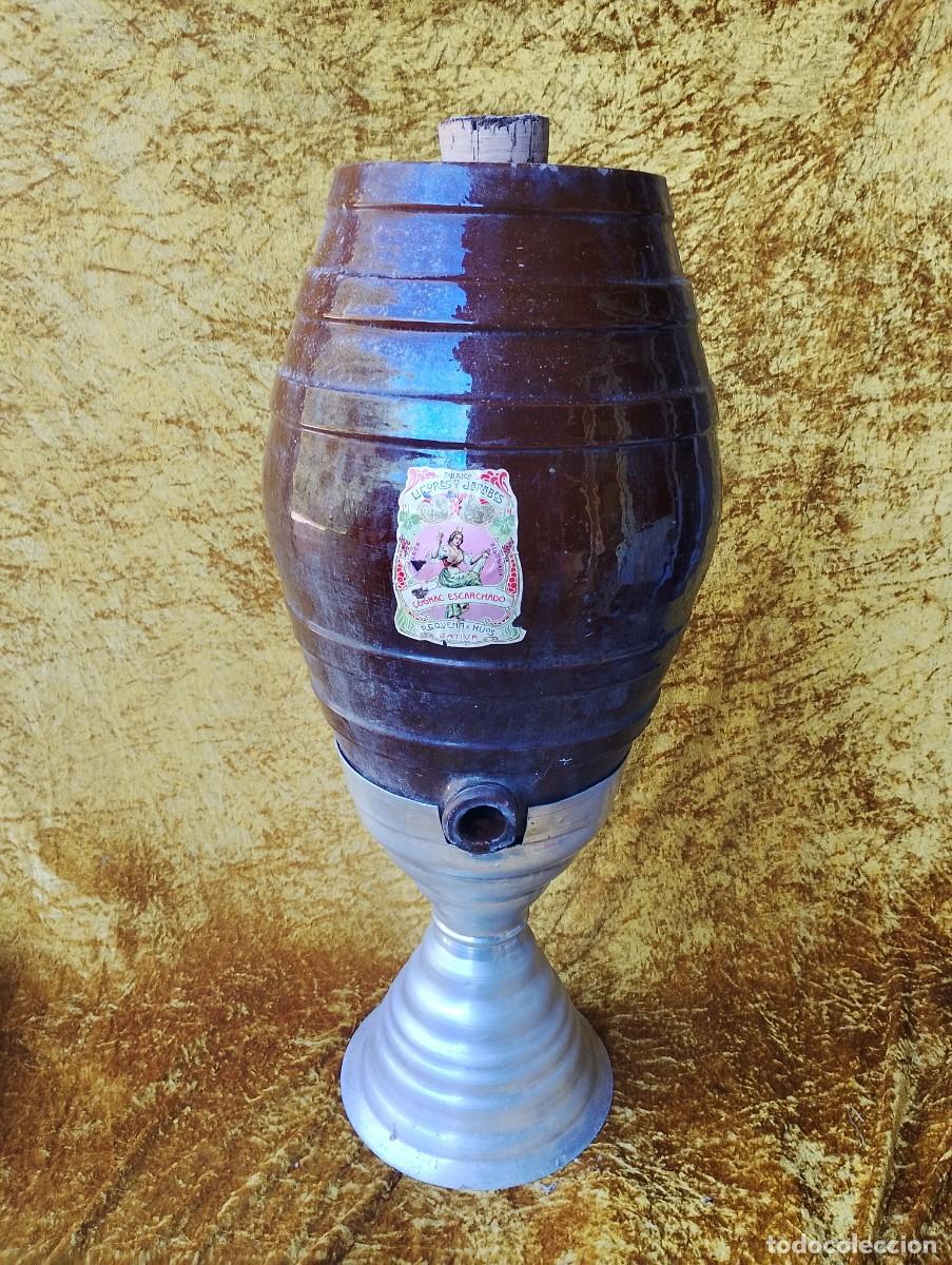 Antig&uuml;edades: Bonita bota de vino (tina/tonel) realizado en cer&aacute;mica -principios s.XX- para moscatel, co&ntilde;ac, jerez