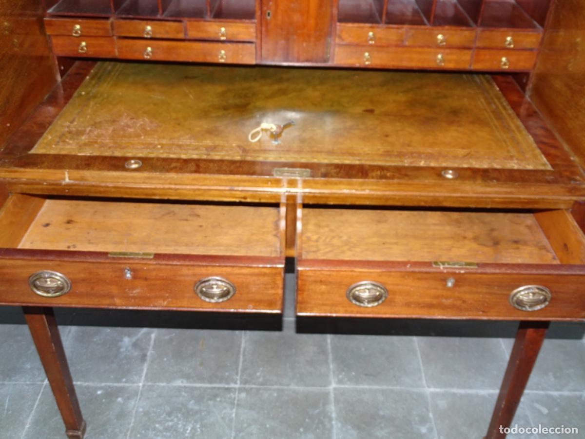 Antig&uuml;edades: ANTIGUO BUR&Oacute; CON PERSIANA EN MADERA. - Foto 5