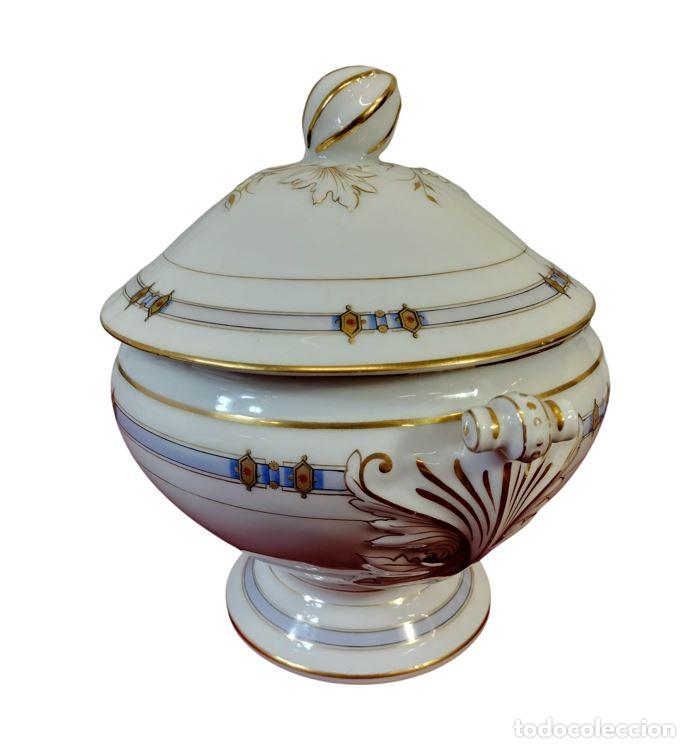 Oggetti Antichi: ANTIGUA SOPERA DE ESTILO IMPERIO / NEOCL&Aacute;SICO. PORCELANA PINTADA. FRANCIA, SIGLOS XIX-XX.