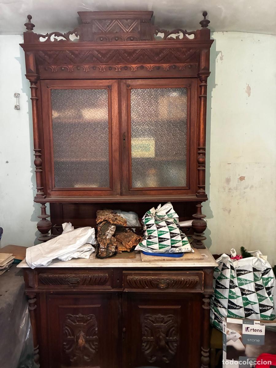 Antig&uuml;edades: Armario siglo XX en Muy buen estado