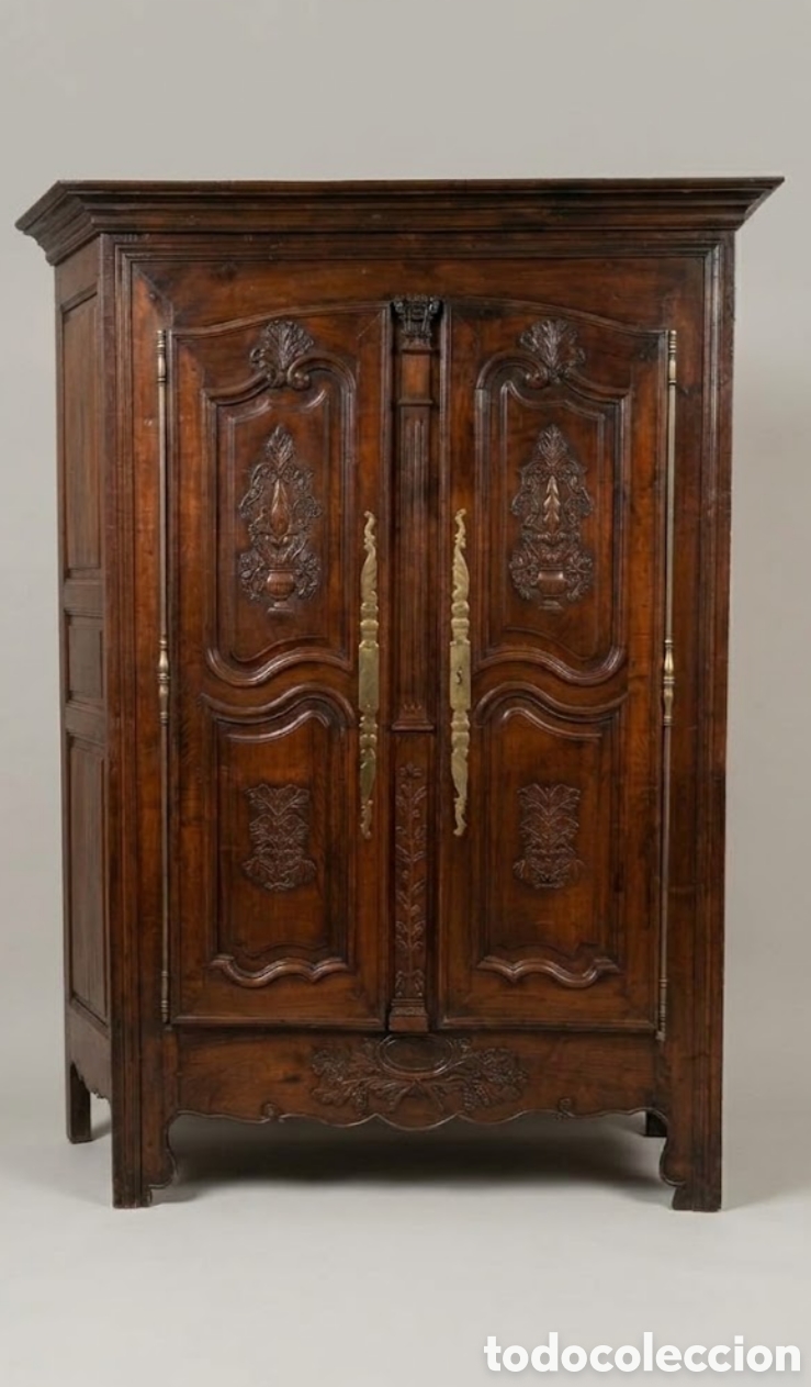 Antig&uuml;edades: Antiguo Gran Armario Ropero de Roble Macizo - Estilo Luis XV (S. XVIII) - Tallas y Herrajes en Lat&oacute;n