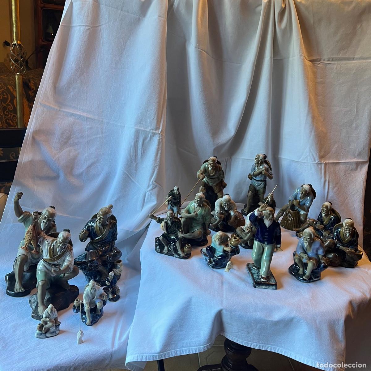 Antiques: Gran lote de 20 figuras de gres / barro vidriado de Shiwan (Foshan). Pescadores y sabios.