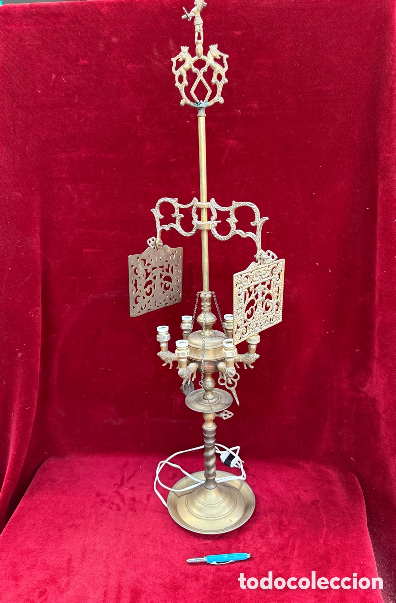 Antig&uuml;edades: Antiguo y muy gran Velon de aceite de 6 (leones)mechas