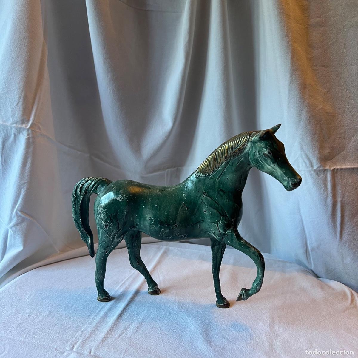 Oggetti Antichi: Escultura ecuestre vintage en bronce/lat&oacute;n. Acabado en p&aacute;tina verdigris. Segunda mitad S. XX.
