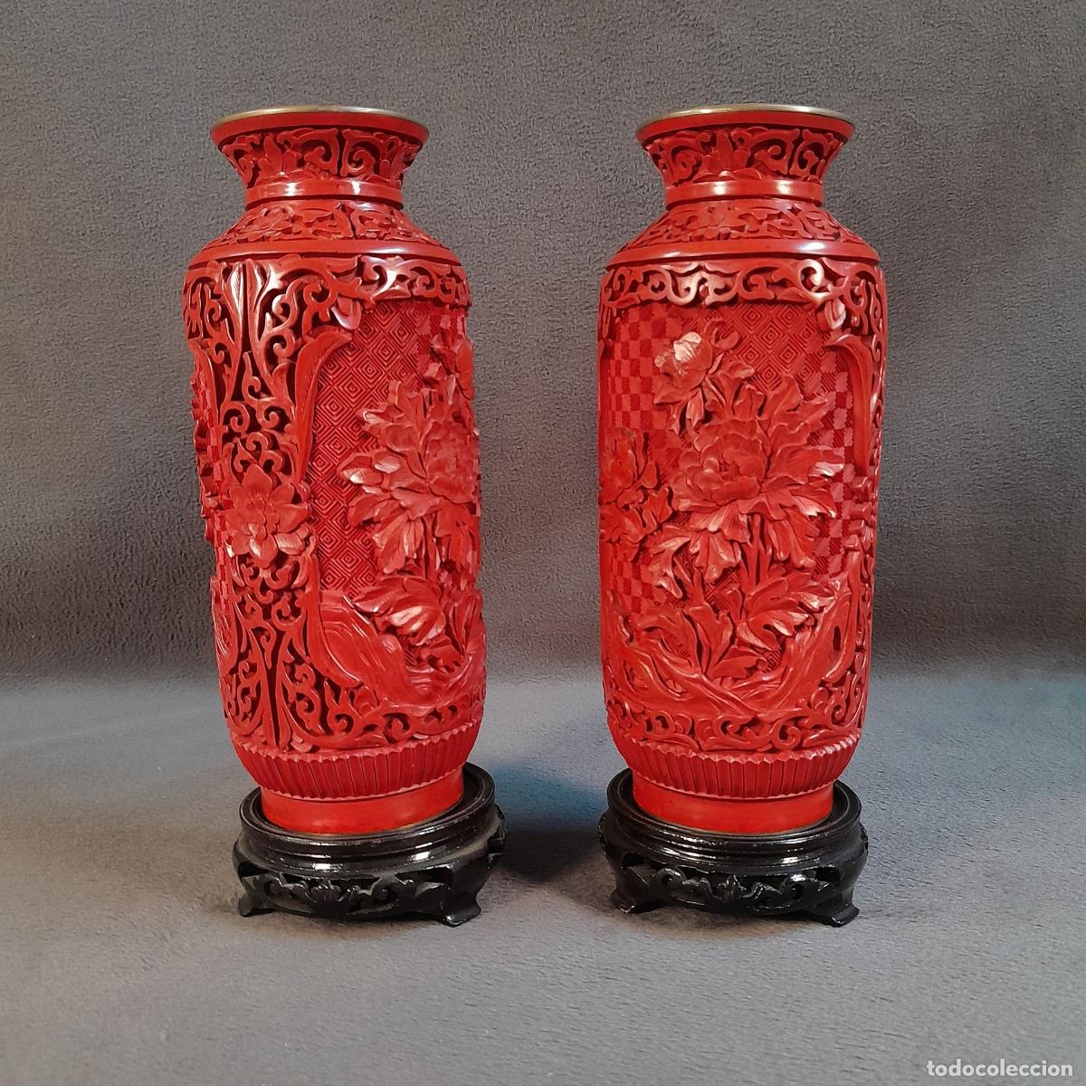 Antiques: PAREJA DE JARRONES EN LACA TALLADA CINABRIO. ARTE CHINO. SIGLO XX