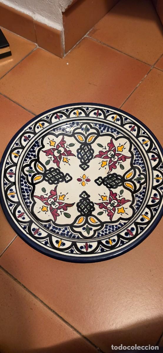 Antiquit&auml;ten: Precioso y antiguo plato hondo marroqui pintado a mano y firmado