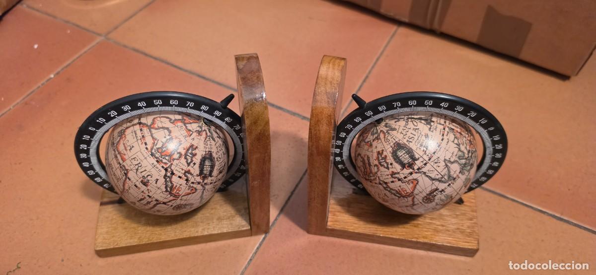 Antiguidades: Antiguos sujeta libros globo madera