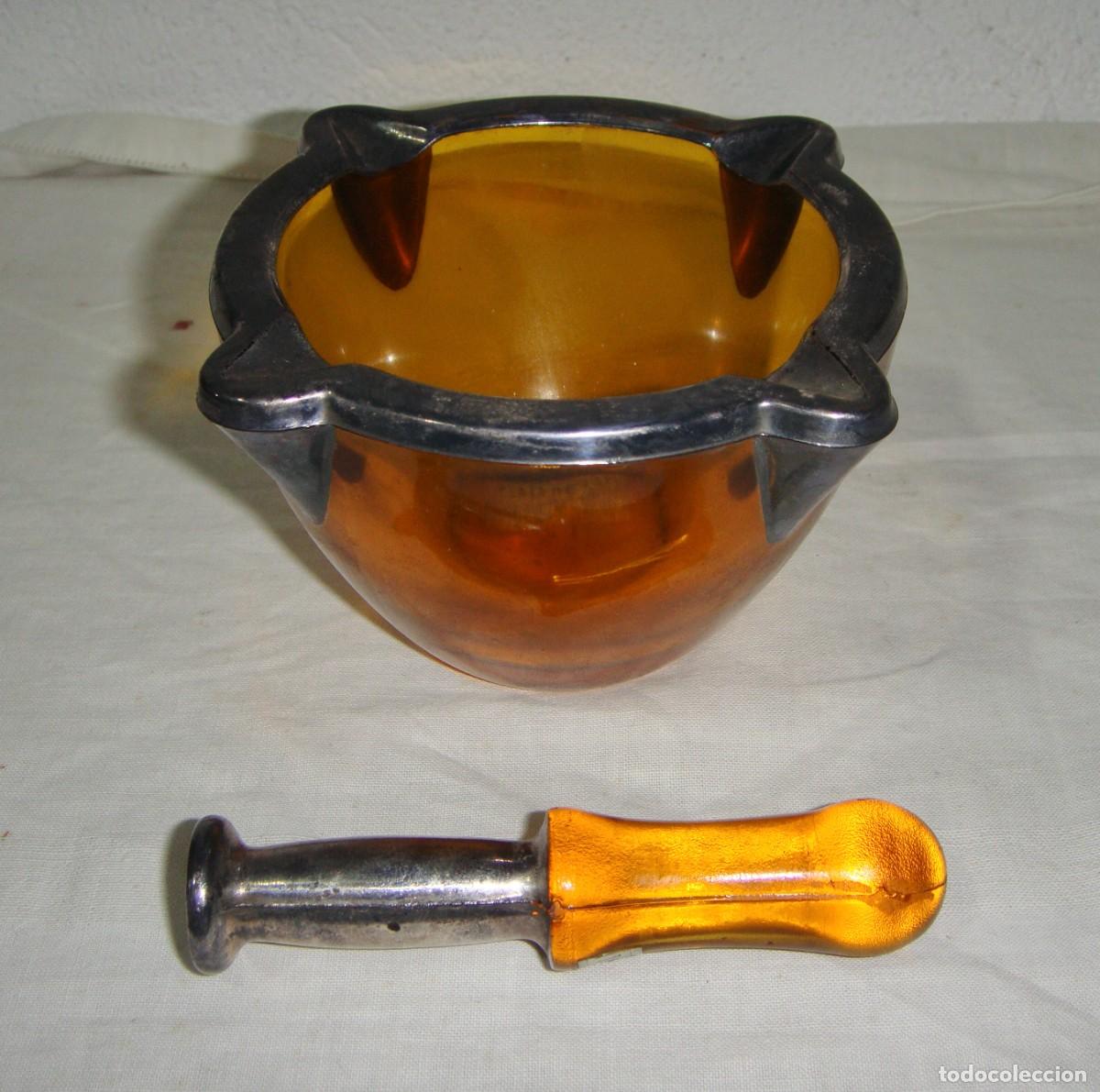 Antiquit&eacute;s: Mortero antiguo de cristal &aacute;mbar y plata de ley &middot; Con mano &middot; ca. 1930&ndash;1960
