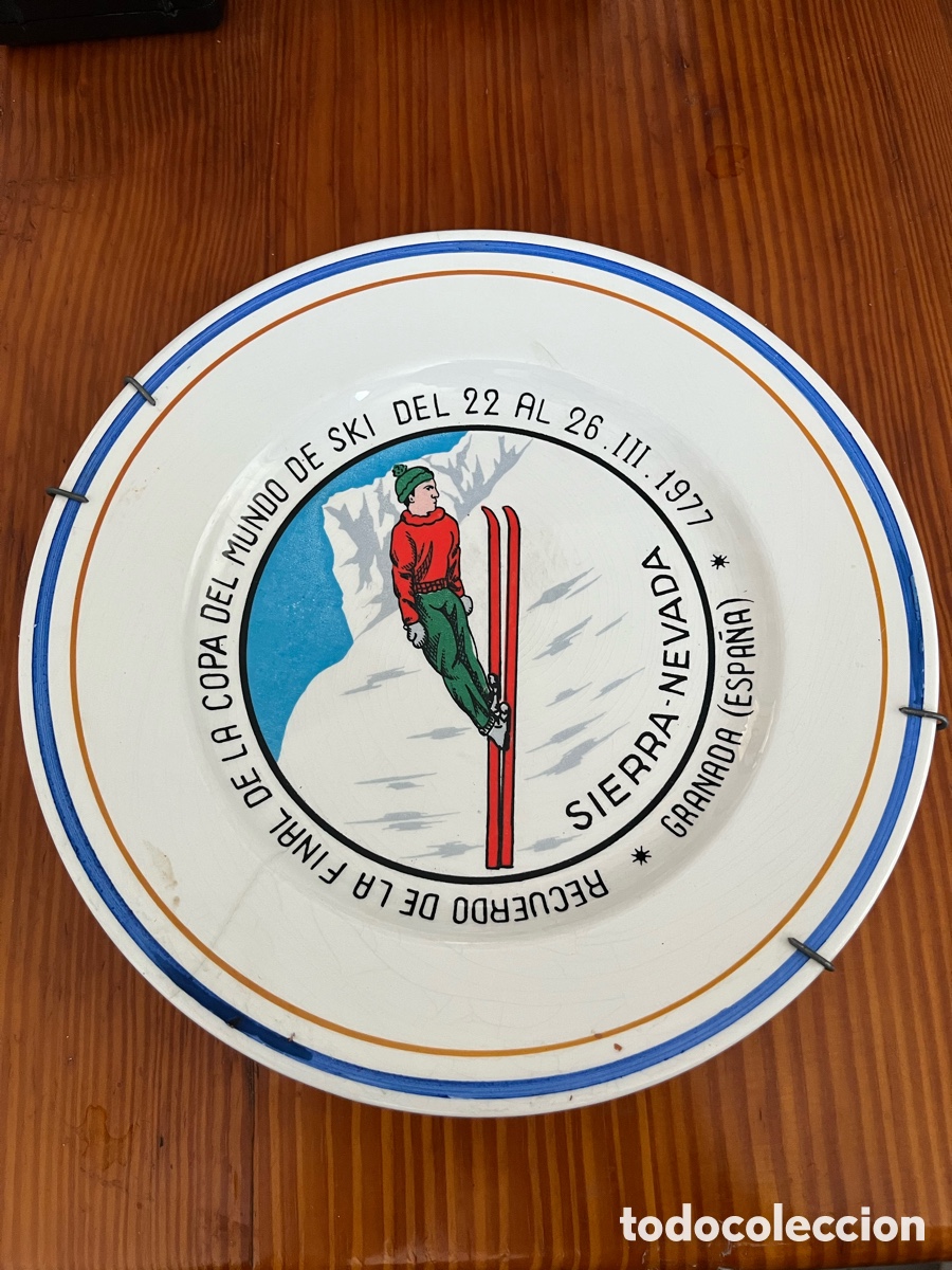 Antiguidades: Plato Conmemorativo - Final Copa del Mundo de Esqu&iacute; Sierra Nevada 1977 (Granada)