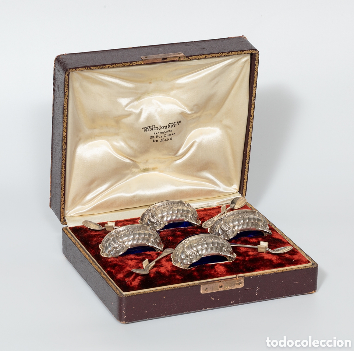 Antig&uuml;edades: Estuche de saleros con cucharitas en plata y cristal, siglo XIX