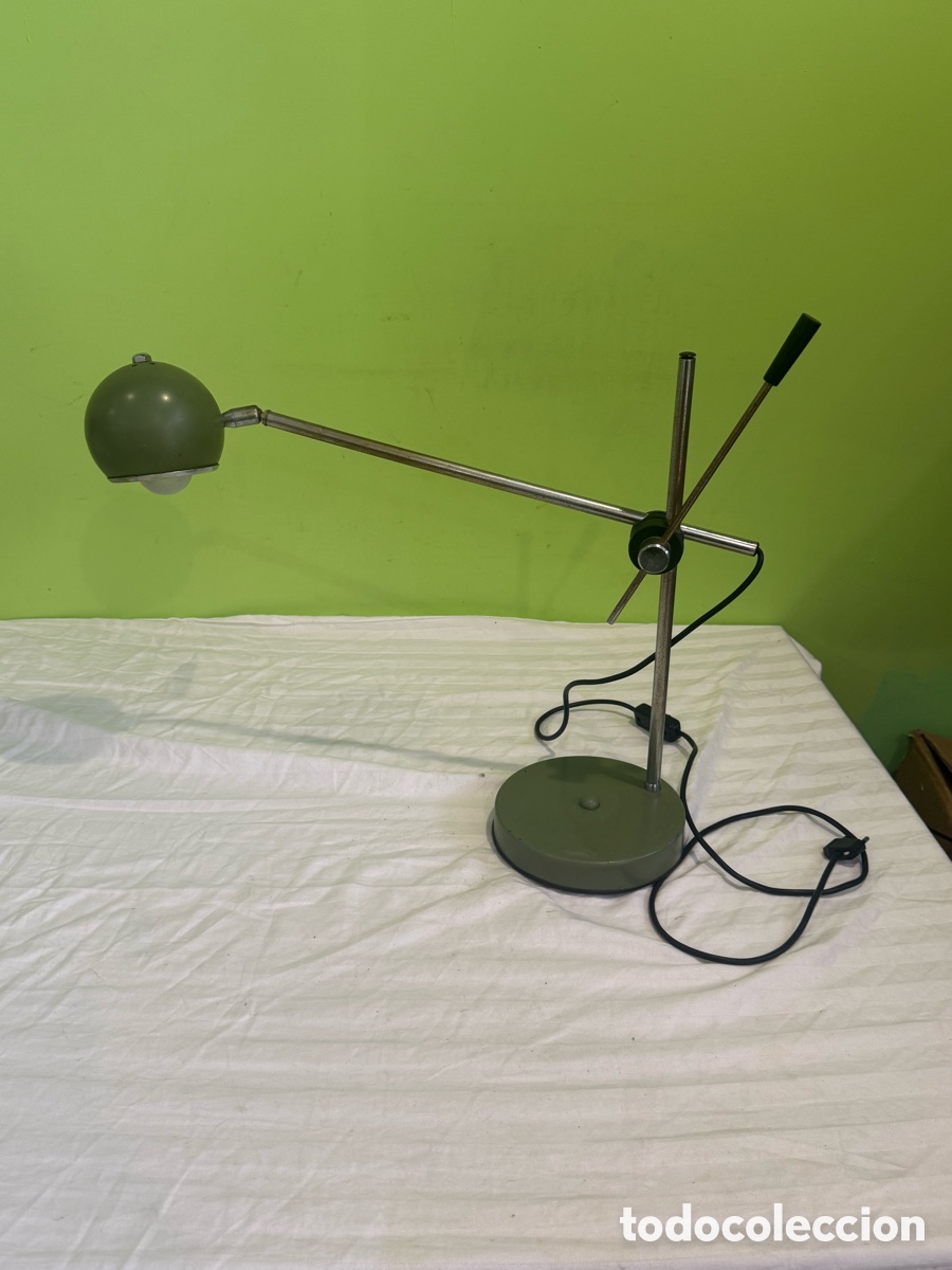 Antig&uuml;edades: ANTIGUA L&Aacute;MPARA INDUSTRIAL VINTAGE ARTICULADA DE METAL &ndash; DISE&Ntilde;O A&Ntilde;OS 40-50 &ndash; FUNCIONANDO