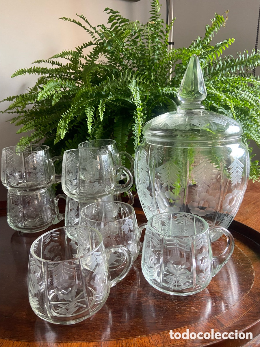 Antiquit&eacute;s: Ponchera y 9 tazas en cristal tallado