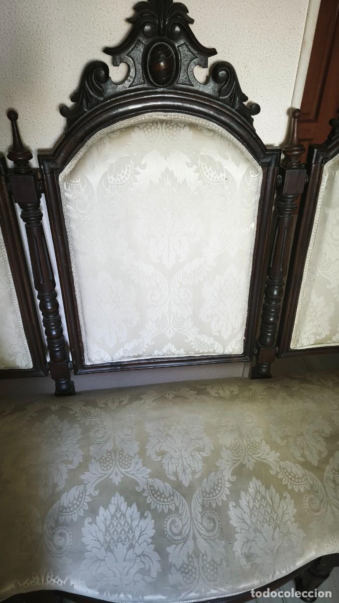 Antig&uuml;edades: Sof&aacute; butaca silla Isabelino - Foto 5
