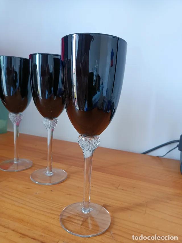 Antig&uuml;edades: Cuatro copas de cristal negro - Foto 2