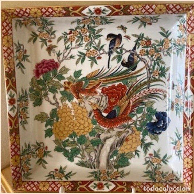 Antig&uuml;edades: Bandeja cuadrada porcelana japonesa Saji