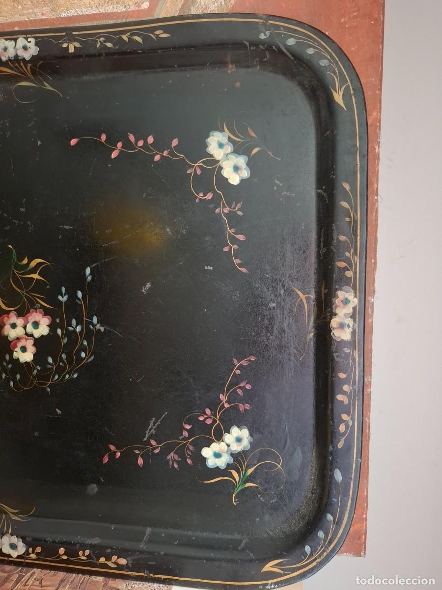 Antig&uuml;edades: BANDEJA METALICA RECTANGULAR DECORADA A MANO S. XIX - Foto 3