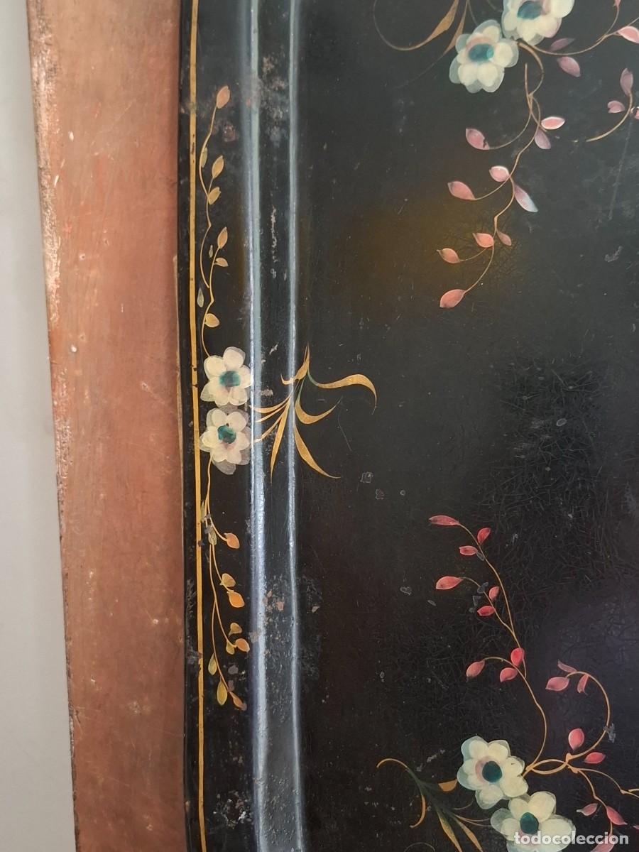 Antig&uuml;edades: BANDEJA METALICA RECTANGULAR DECORADA A MANO S. XIX - Foto 6