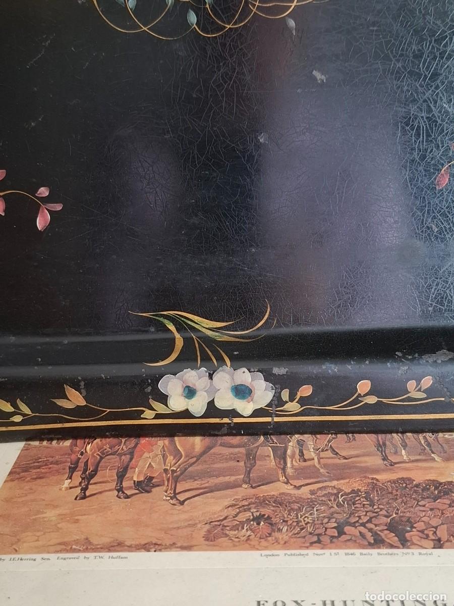 Antig&uuml;edades: BANDEJA METALICA RECTANGULAR DECORADA A MANO S. XIX - Foto 7