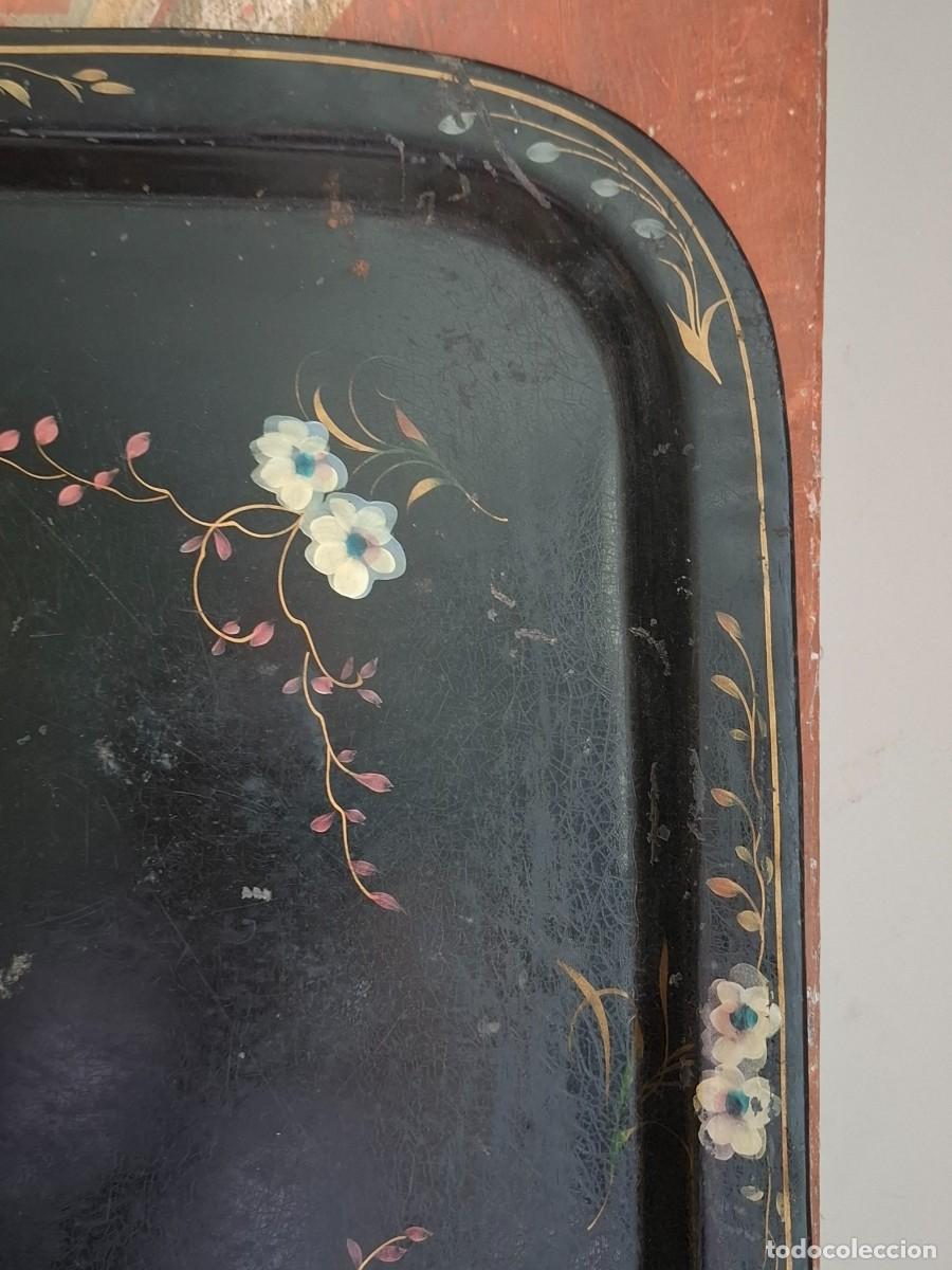 Antig&uuml;edades: BANDEJA METALICA RECTANGULAR DECORADA A MANO S. XIX - Foto 9