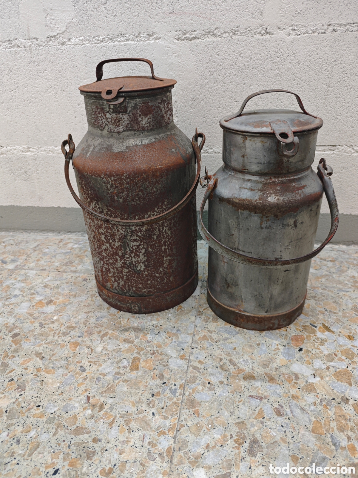 Antig&uuml;edades: 3 lecheras antiguas de hierro - Foto 4