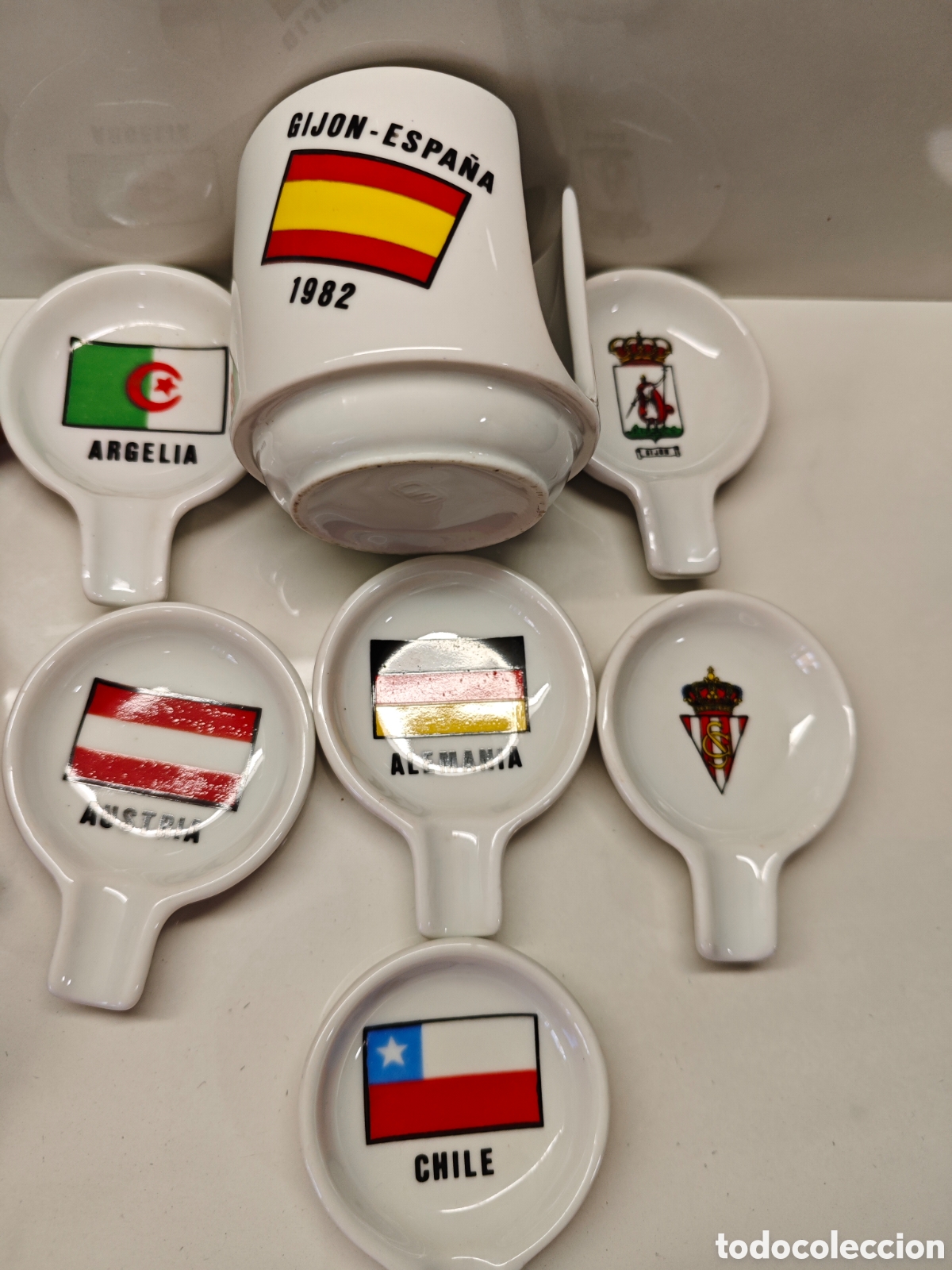 Antiques: Ceniceros del mundial 82
