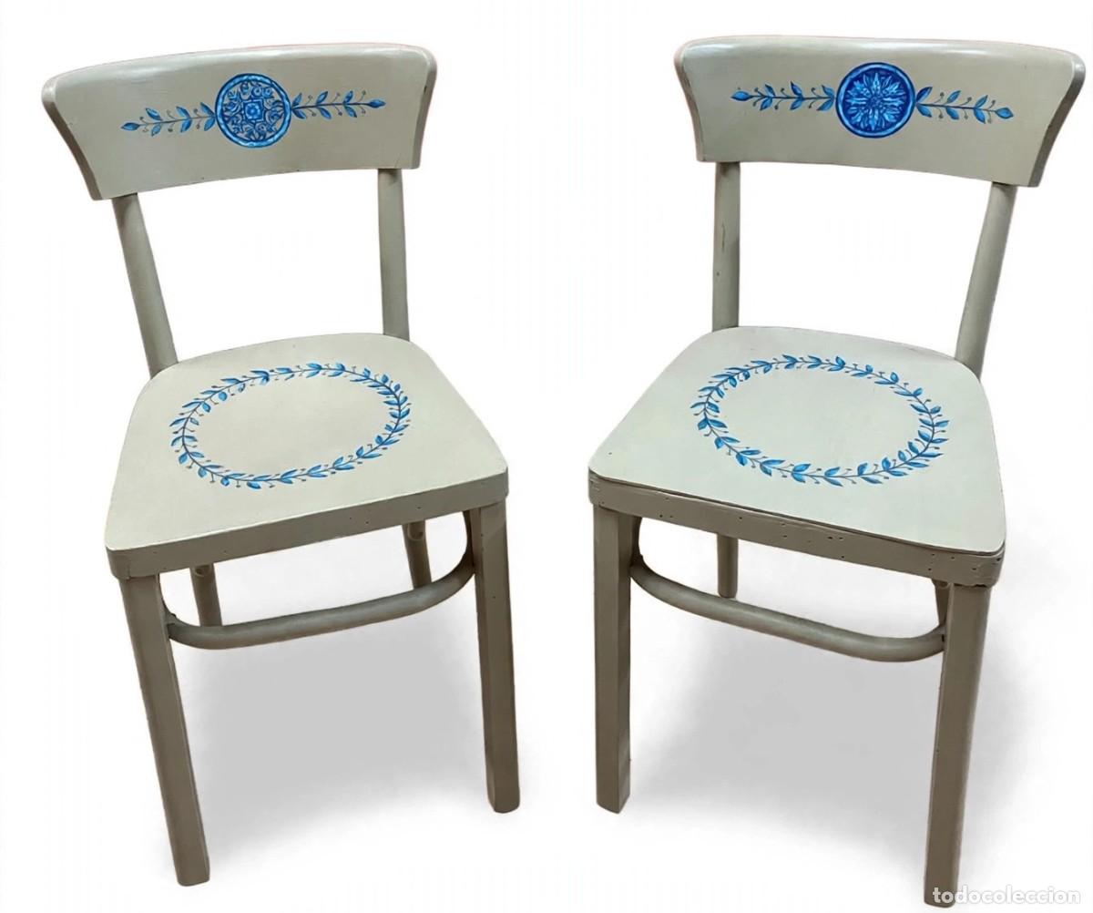 Antiguidades: Antigua pareja de sillas estilo gustaviano con motivos cl&aacute;sicos. Finas y elegantes. 80x46x40