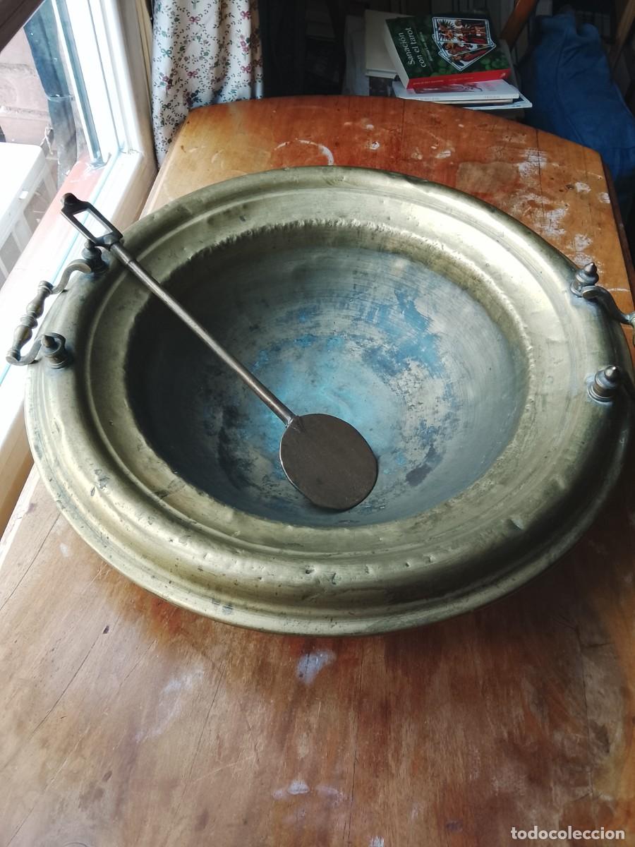 Antig&uuml;edades: Brasero antiguo de bronce - Foto 3