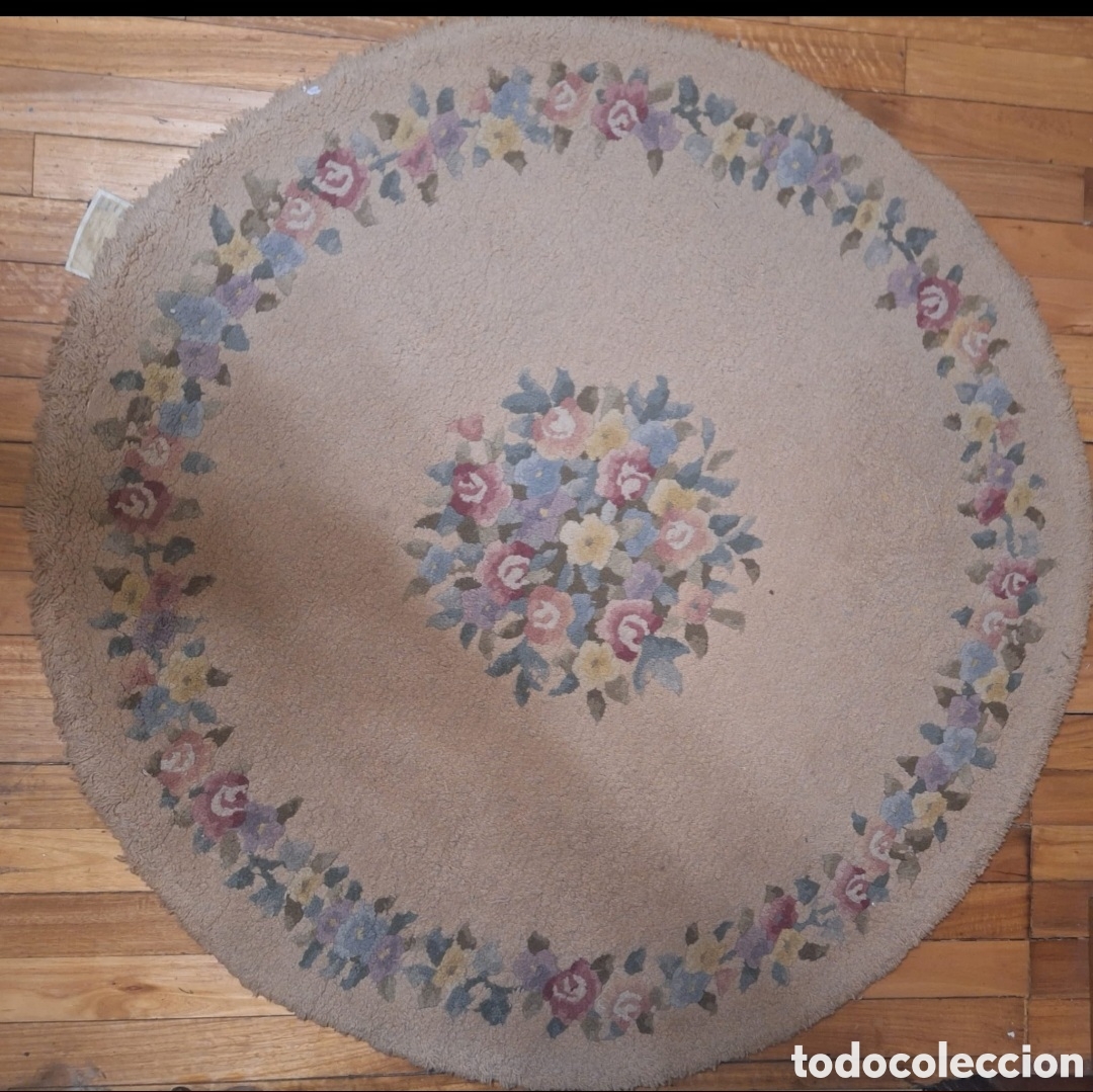 Antiquit&eacute;s: Alfombra redonda. Lana virgen.