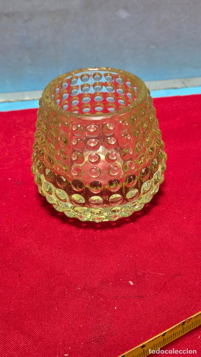 Antiques: vaso de cristal de roca verde