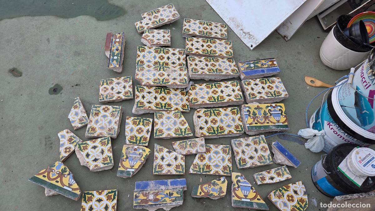 Antig&uuml;edades: lotes de azulejos de triana