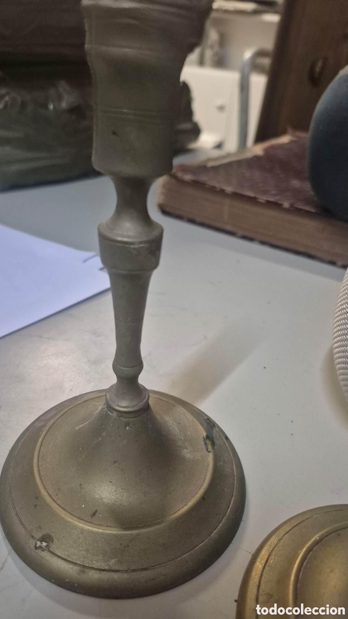 Antig&uuml;edades: 2 candelabros antiguos - Foto 2