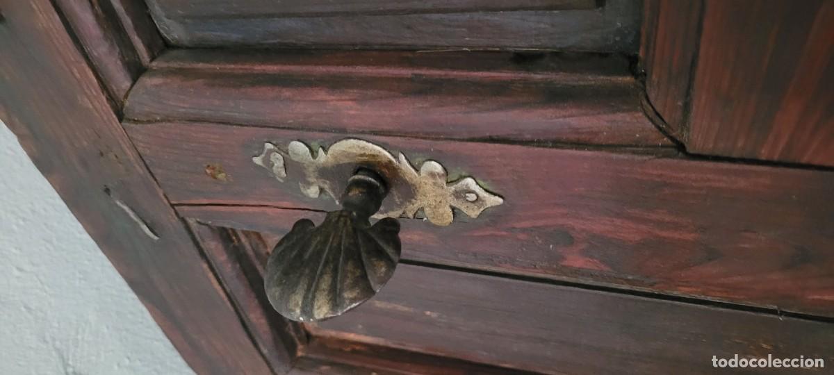 Antig&uuml;edades: Puerta cuarterones antigua - Foto 2