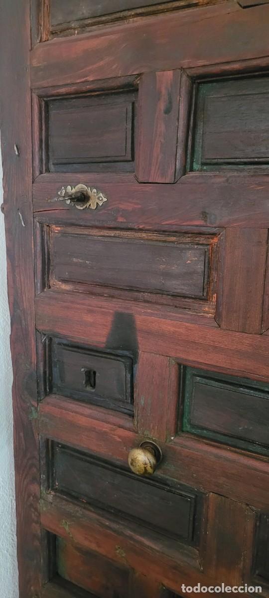 Antig&uuml;edades: Puerta cuarterones antigua - Foto 3
