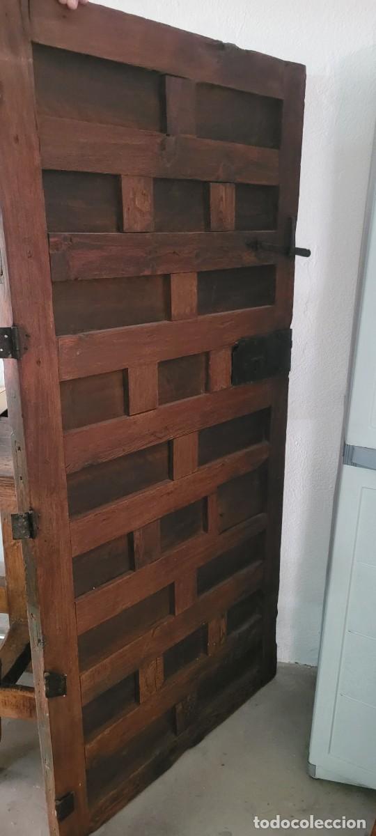 Antig&uuml;edades: Puerta cuarterones antigua - Foto 6