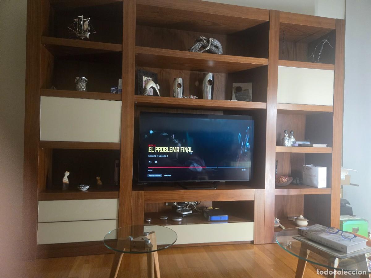 Antig&uuml;edades: Mueble y aparador de sal&oacute;n en chapa de nogal de gran grosor y calidad