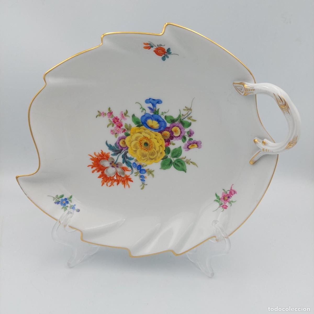 Antig&uuml;edades: Bol de porcelana Meissen con forma de hoja